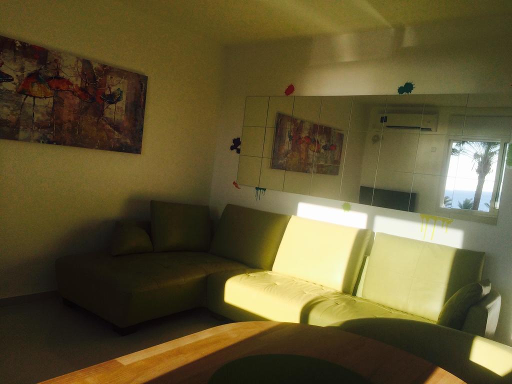 Alexsea Apartment Haifa Værelse billede